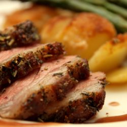 Roasted Lamb w_hasselback potatoes, asparagus and red wine sauce (1)
