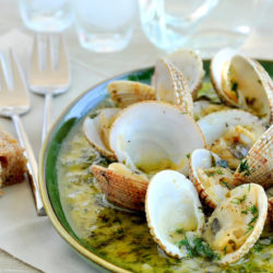 Steamed Manila Clams with Ginger & Lemongrass